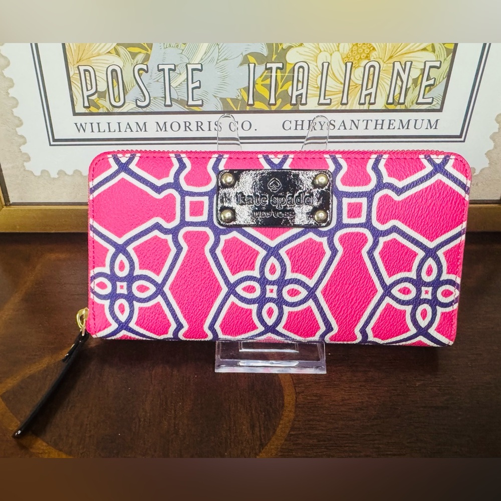 Kate Spade NWOT Pink Geometric